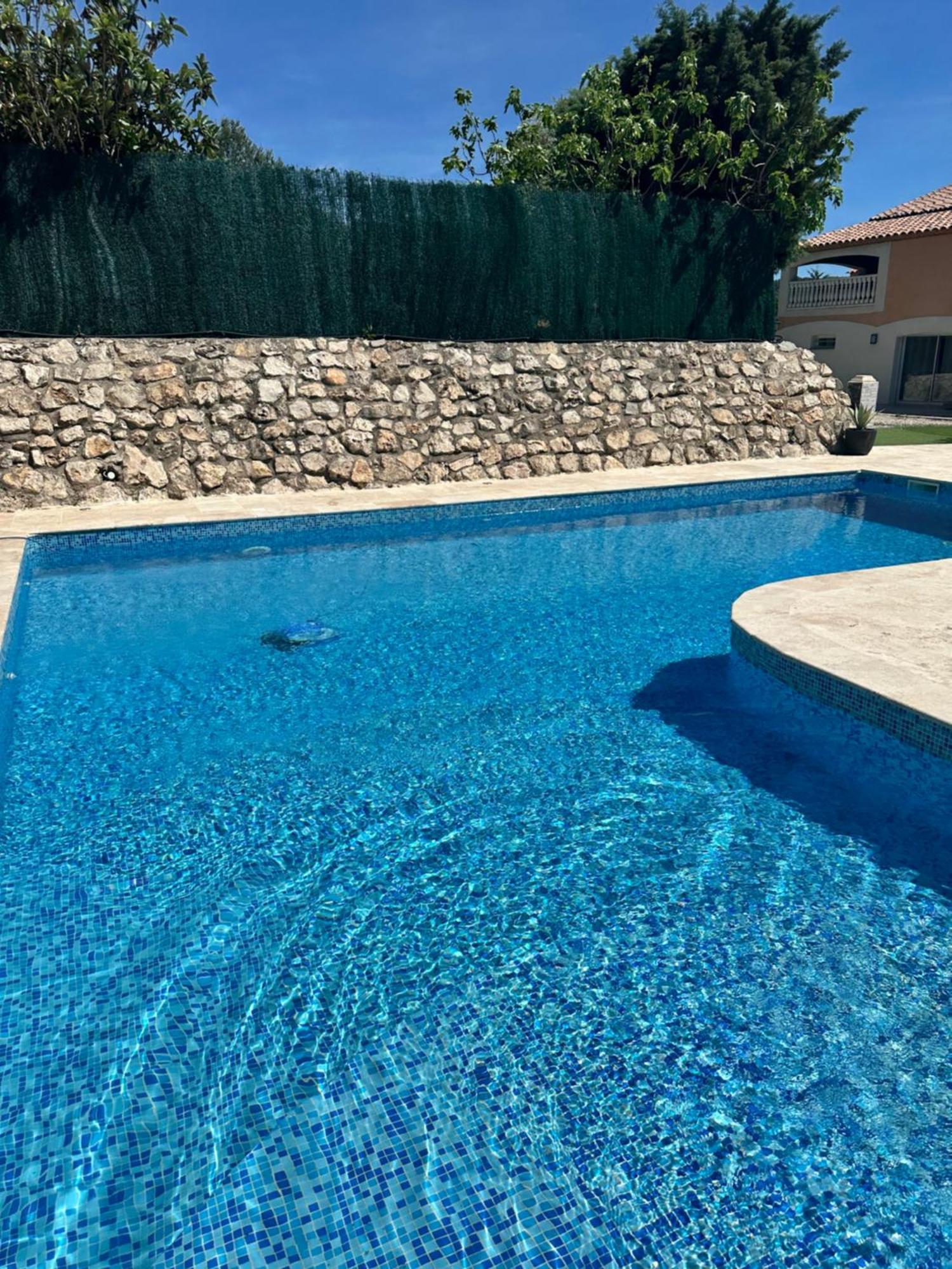 Jolie Maison Avec Vue Sur Piscine Bouc-Bel-Air Ngoại thất bức ảnh